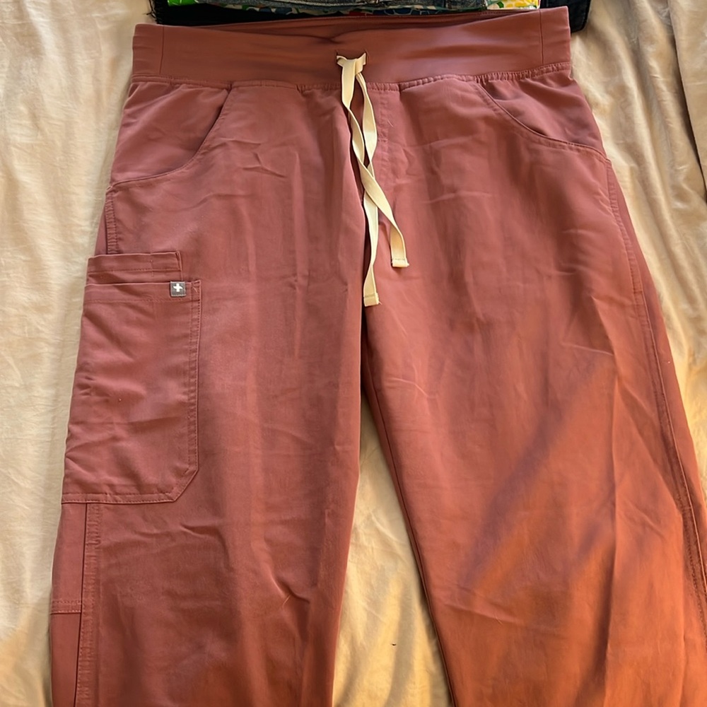 Figs Kade cargo scrub pant M TALL